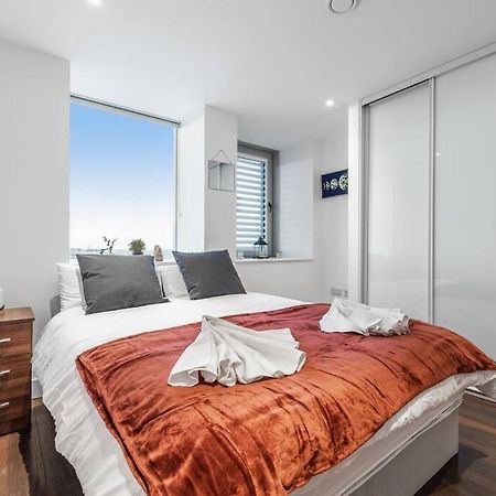New Apartment 20 Mins From Waterloo London Bp36 Εξωτερικό φωτογραφία